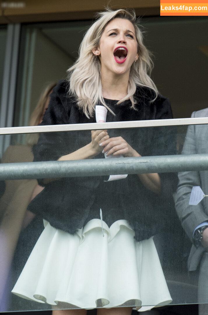 Ashley Roberts / Pussycat Doll / iamashleyroberts / robertsseann2 слитое фото фото #0848