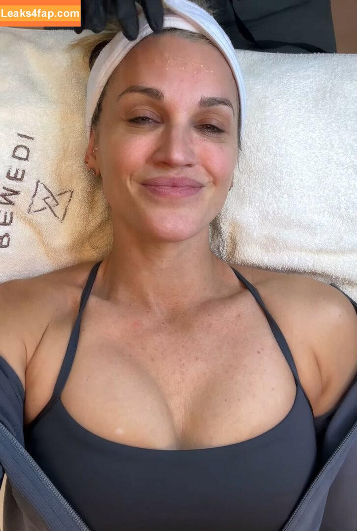Ashley Roberts / Pussycat Doll / iamashleyroberts / robertsseann2 leaked photo photo #0924