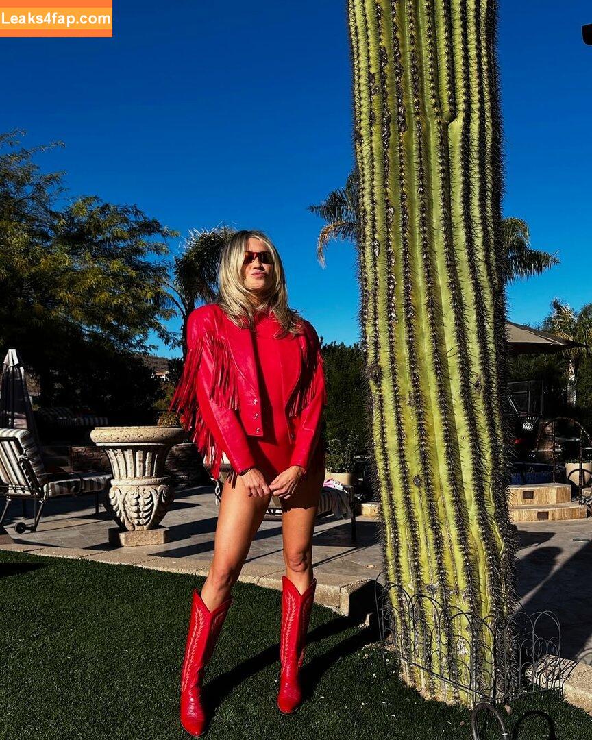 Ashley Roberts / Pussycat Doll / iamashleyroberts / robertsseann2 leaked photo photo #0933