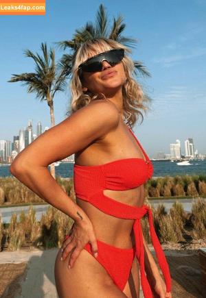 Ashley Roberts photo #0094