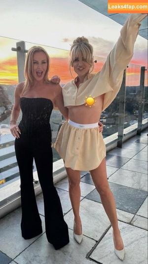 Ashley Roberts photo #0141