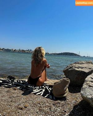 Ashley Roberts photo #0278