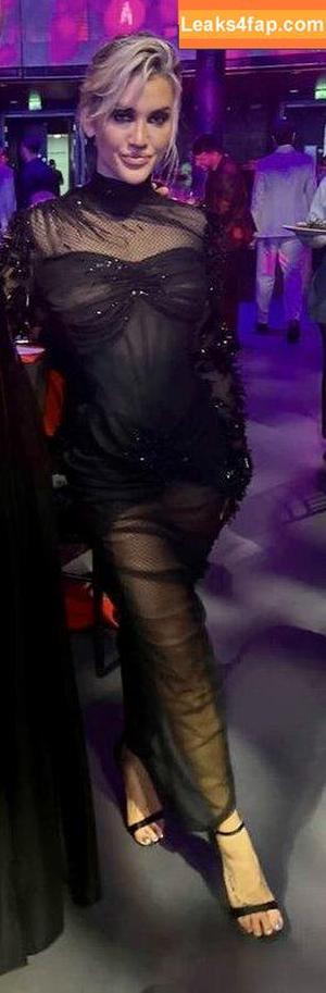 Ashley Roberts photo #0302