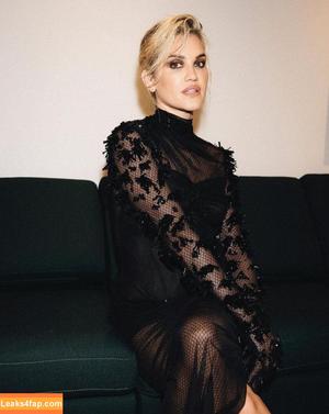 Ashley Roberts photo #0306