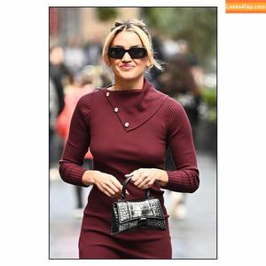 Ashley Roberts photo #0364