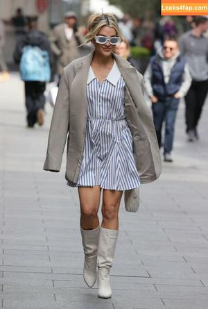 Ashley Roberts photo #0480