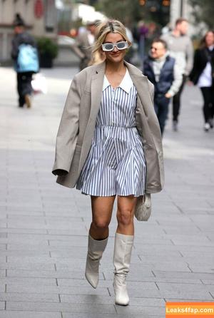 Ashley Roberts photo #0483