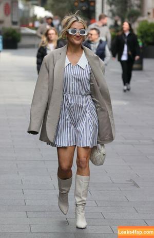 Ashley Roberts photo #0488