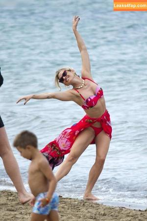 Ashley Roberts фото #0712