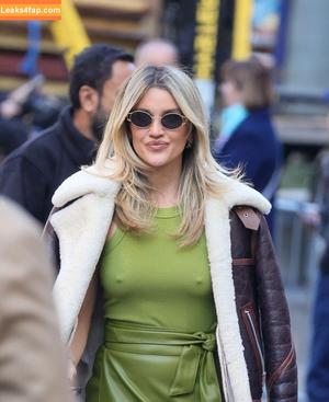 Ashley Roberts фото #0828