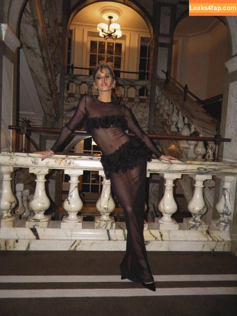 Ashley Roberts / Pussycat Doll / iamashleyroberts / robertsseann2 слитое фото фото #1176