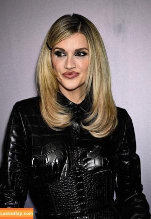 Ashley Roberts photo #1152