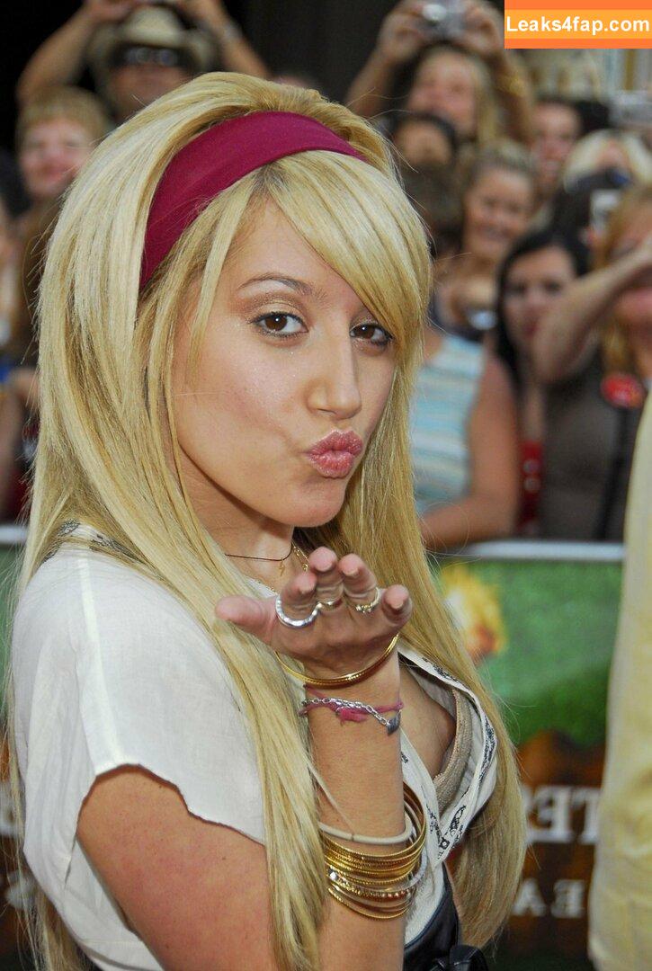 Ashley Tisdale / ashleytisdale / yummyyardie leaked photo photo #0210