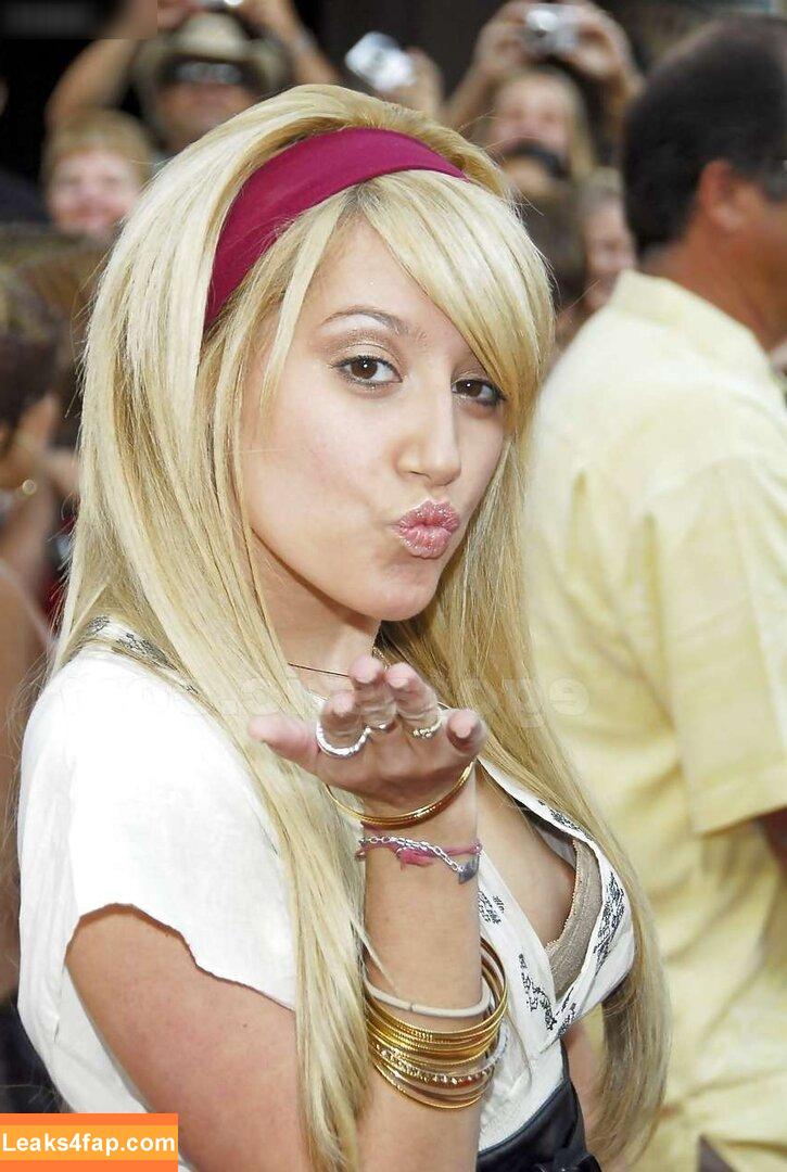 Ashley Tisdale / ashleytisdale / yummyyardie leaked photo photo #0223