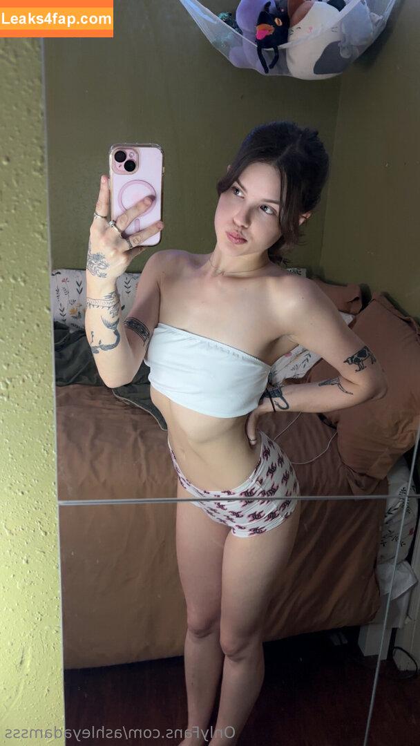 ashleyadamsss /  leaked photo photo #0005