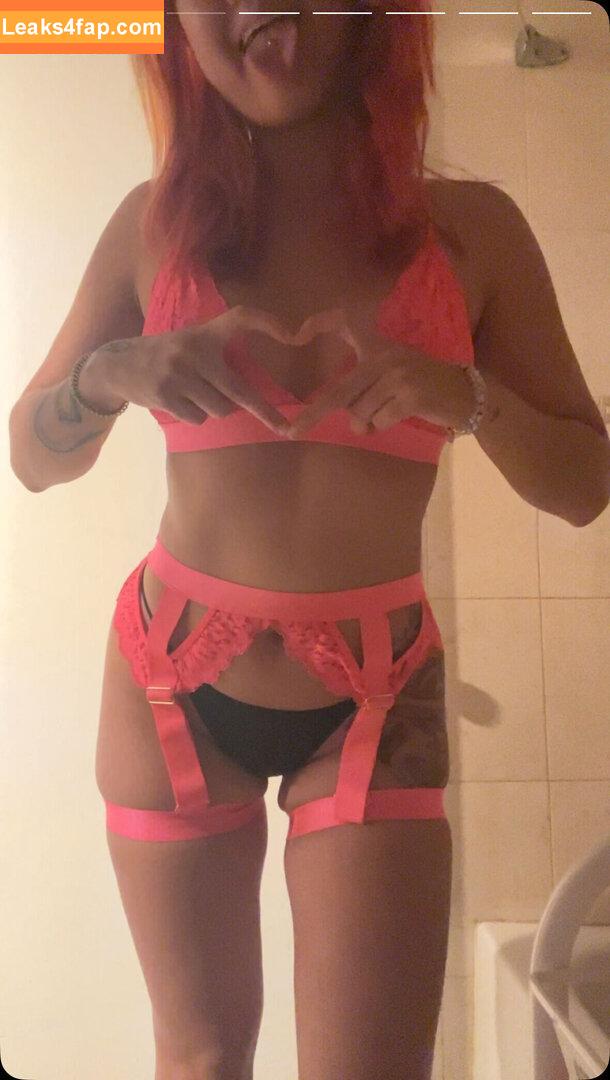 Ashleyluv101 / lbootyluv leaked photo photo #0255