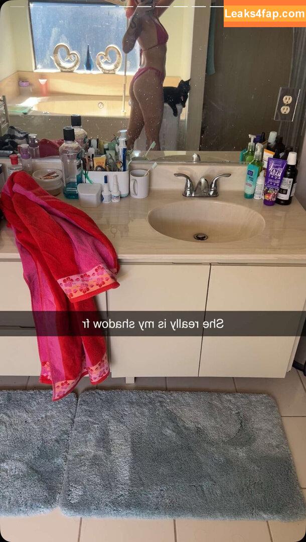Ashleyluv101 / lbootyluv leaked photo photo #0264