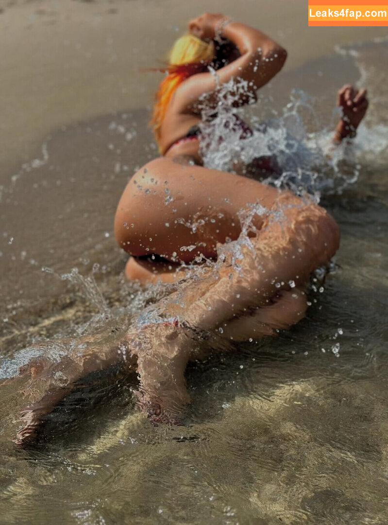 Ashleyluv101 / lbootyluv leaked photo photo #0305