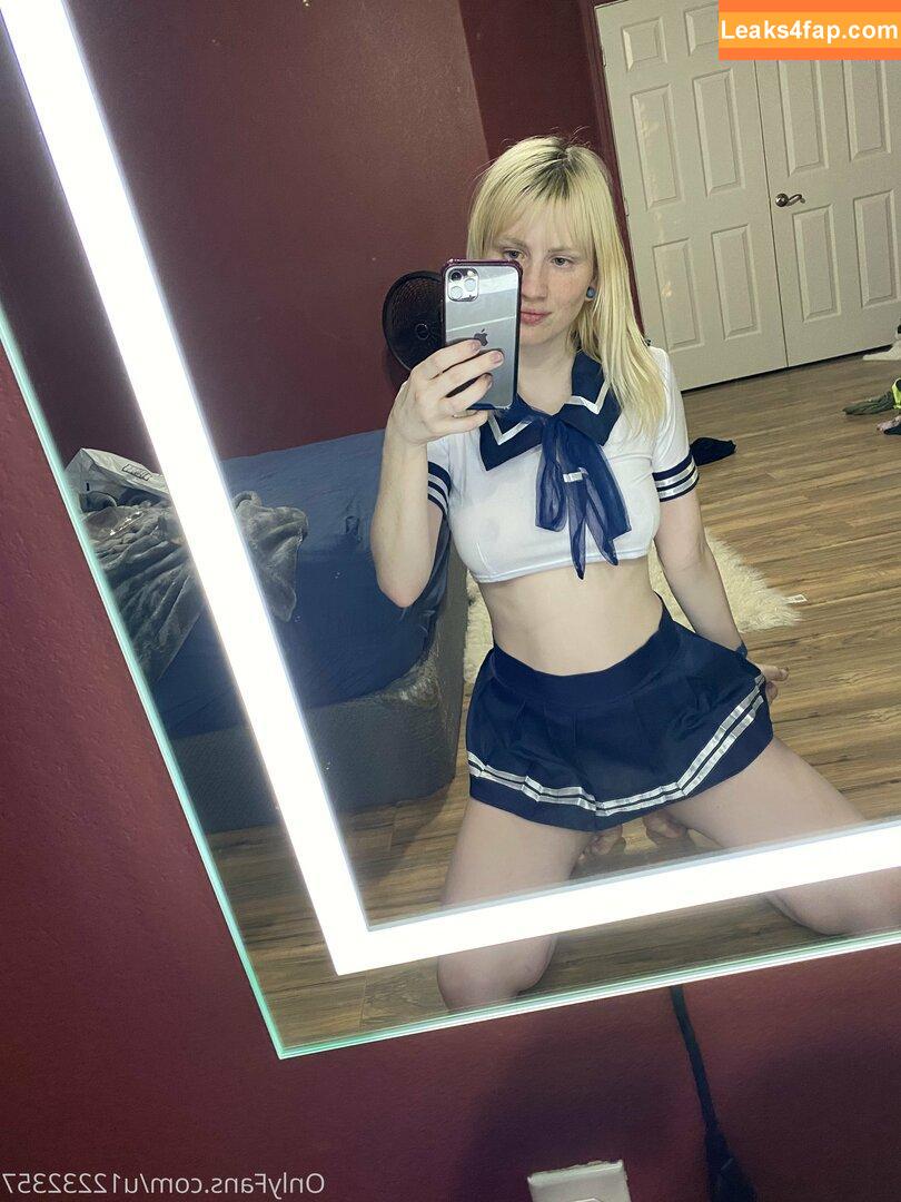 ashleynnn123 / https: leaked photo photo #0070