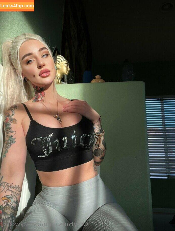 ashleywolfx / ashleywolfxo leaked photo photo #0341