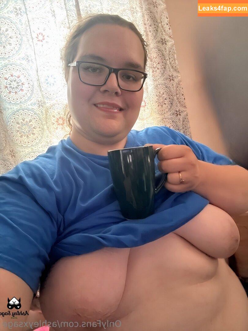 ashleyxsage / youneedsage leaked photo photo #0008