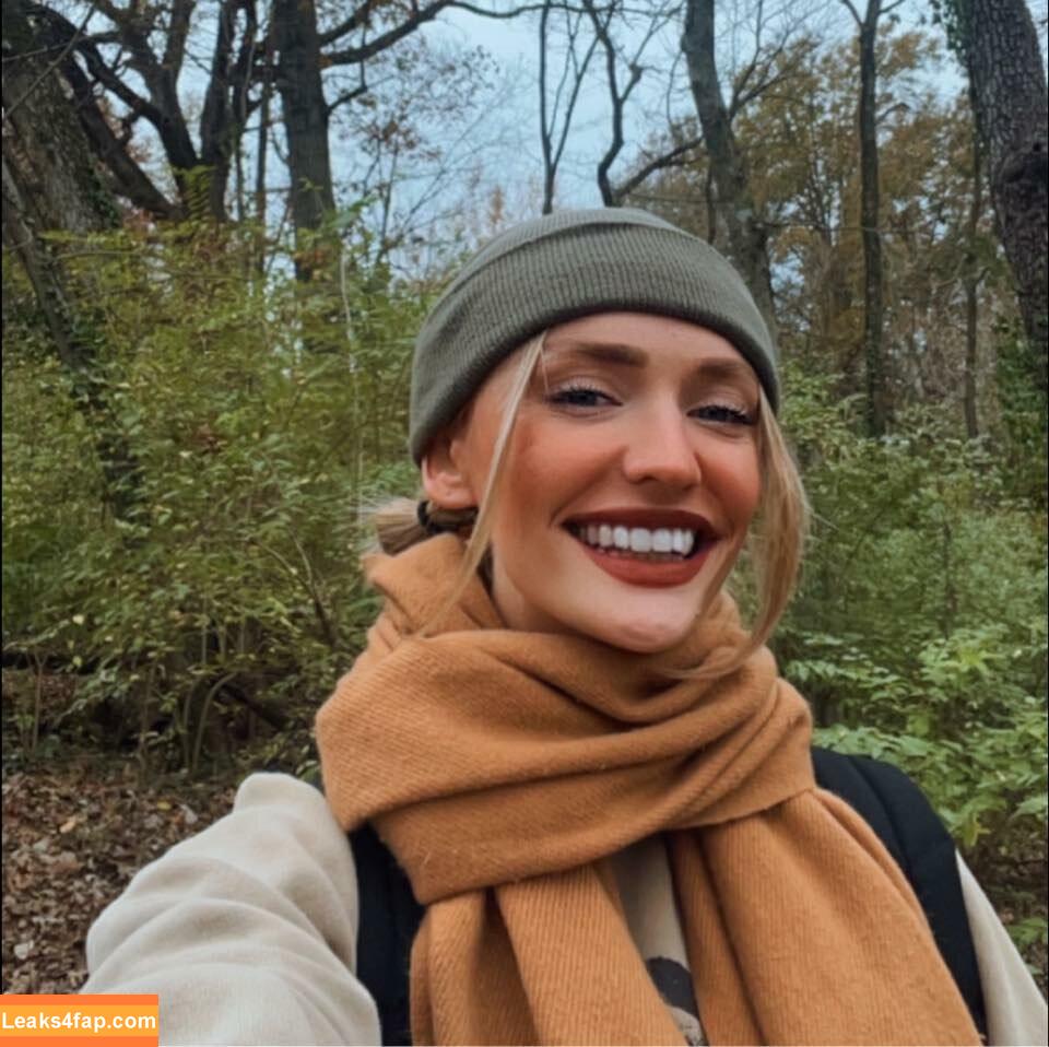 ashleyyy597 / ashleyyyreyyy leaked photo photo #0205