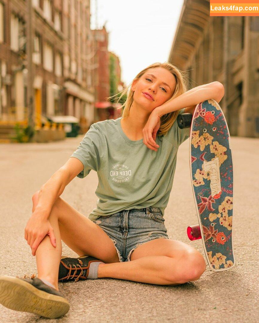 ashleyyy597 / ashleyyyreyyy leaked photo photo #0220