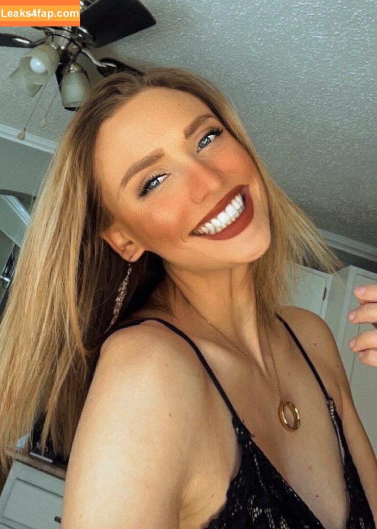 ashleyyy597 / ashleyyyreyyy leaked photo photo #0233