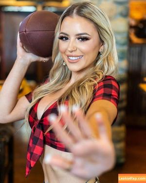 Ashlyn Sharp photo #0599