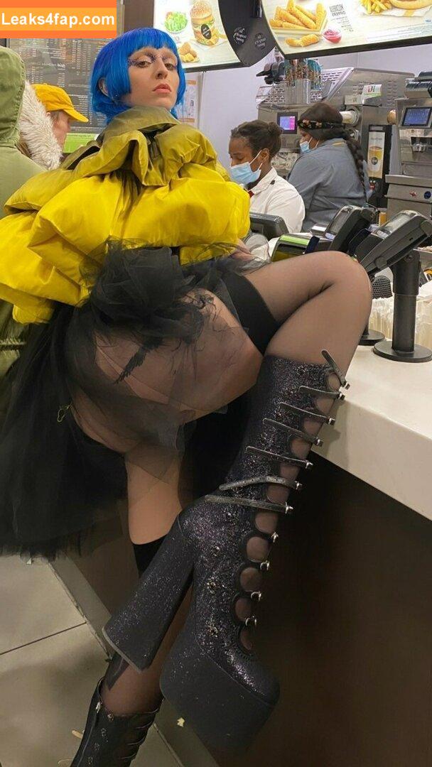 Ashnikko / ashnico / https: слитое фото фото #0213