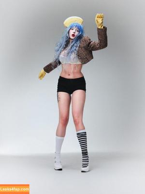 Ashnikko photo #0202