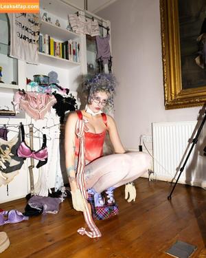 Ashnikko photo #0207