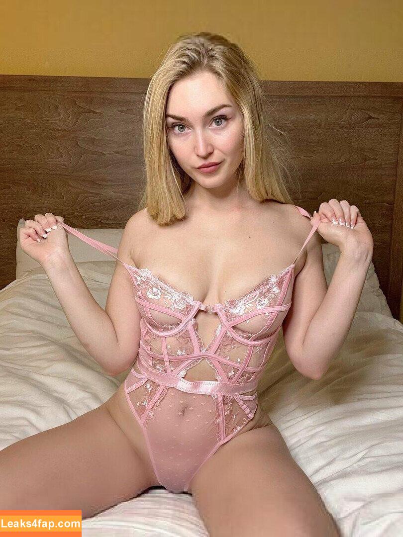 Ashtonbirdie /  leaked photo photo #0005