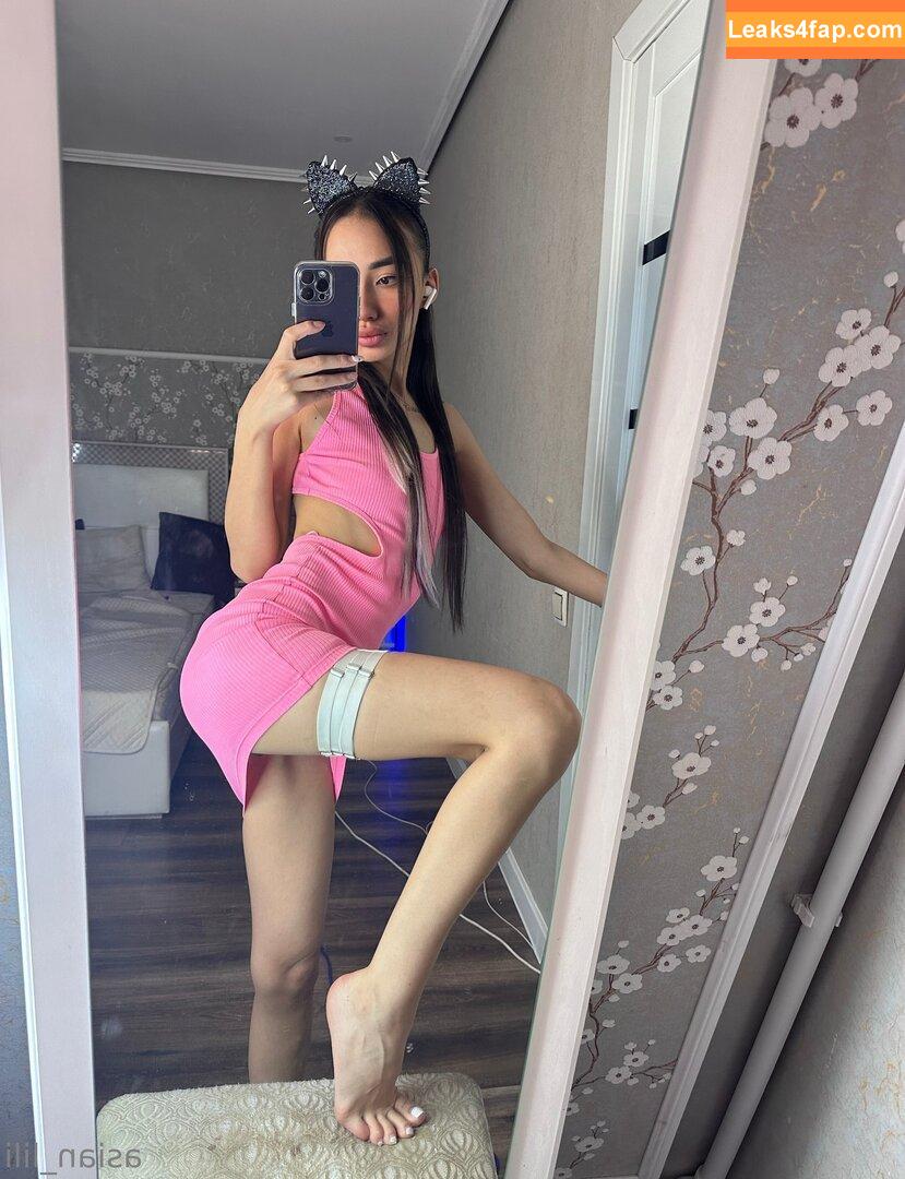 asian_lili / asian_lily leaked photo photo #0054