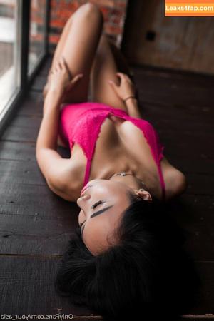 asian_model photo #0007