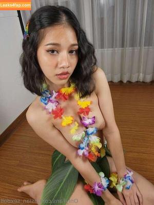 Asian Sexdoll photo #0504