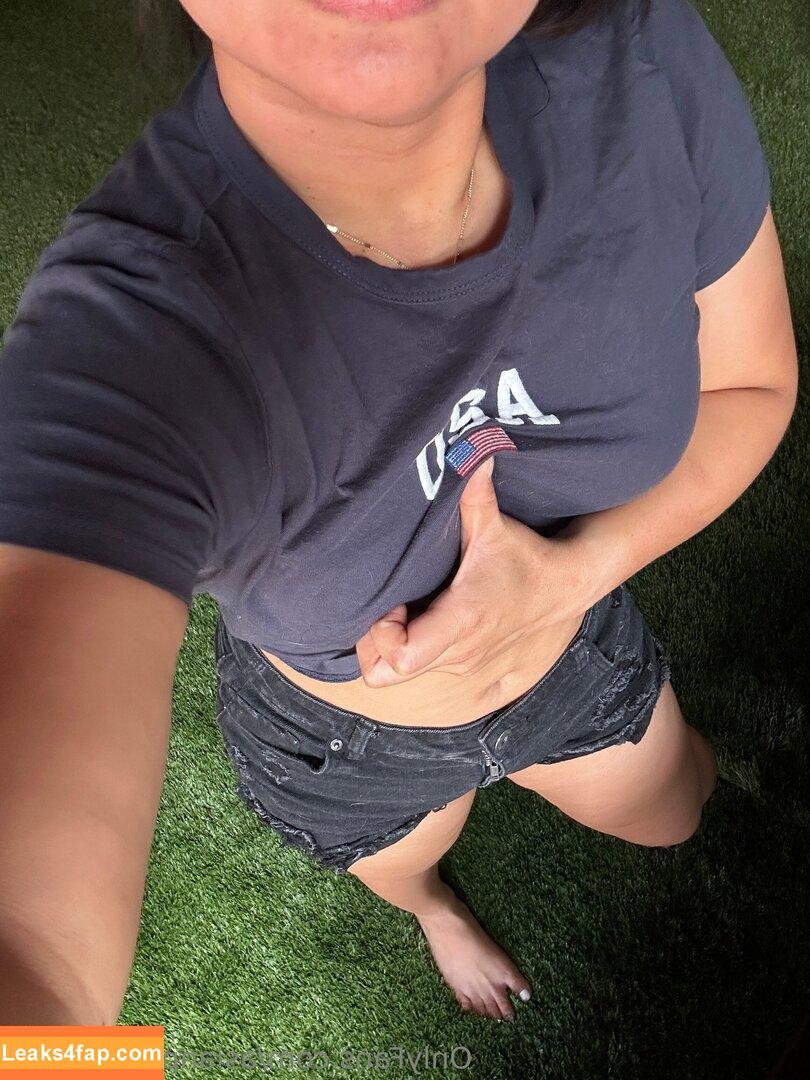 asianpeachesxxx / asian_peaches leaked photo photo #0010