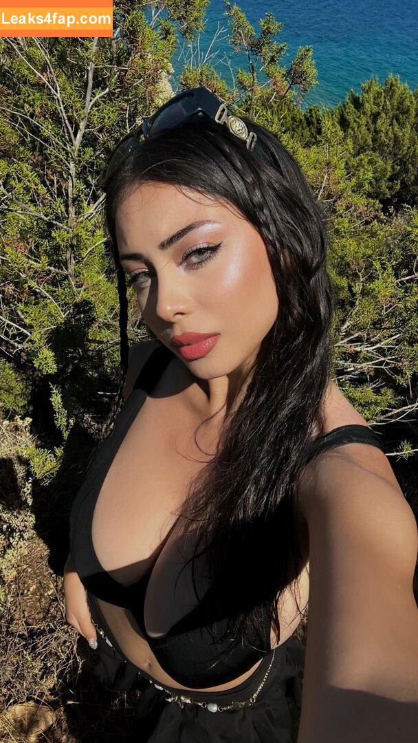 aslihel /  leaked photo photo #0001
