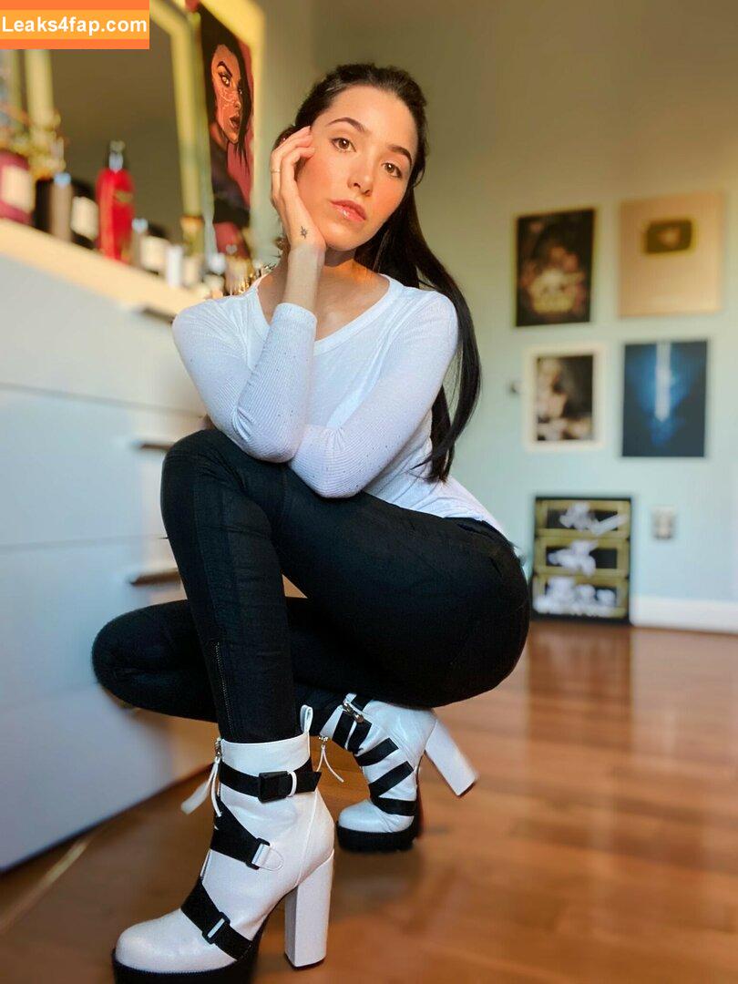 ASMR Glow / Sharon Dubois / asmr_glow / asmrglow / asmrglow_ leaked photo photo #0073