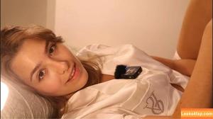 ASMR Glow photo #0100