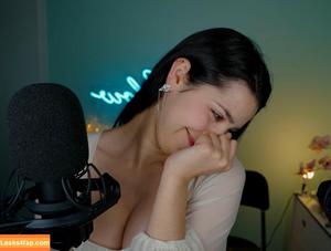 ASMR Glow photo #0225