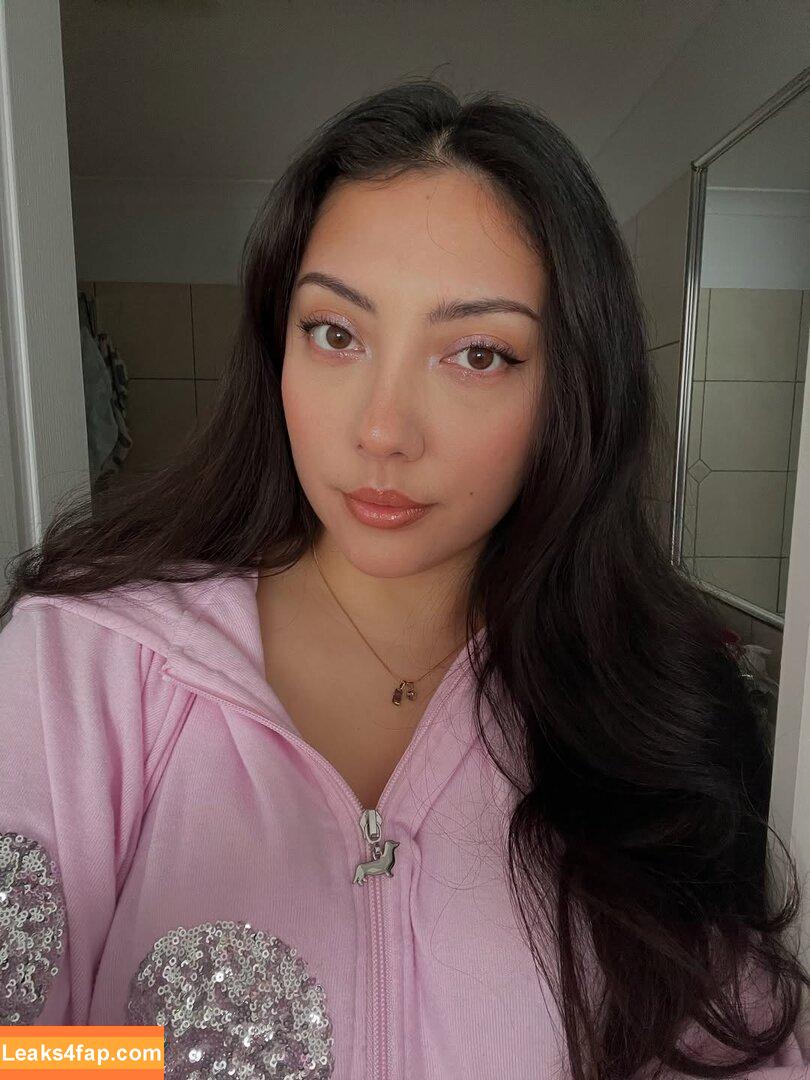 ASMR JADE / asmrjade_yt leaked photo photo #0106