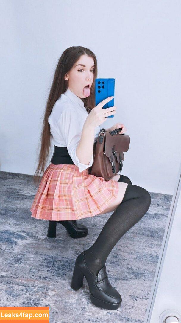 ASMR KittyKlaw / Angelina Lin / KittyKlaw / asmr.kittyklaw leaked photo photo #1129