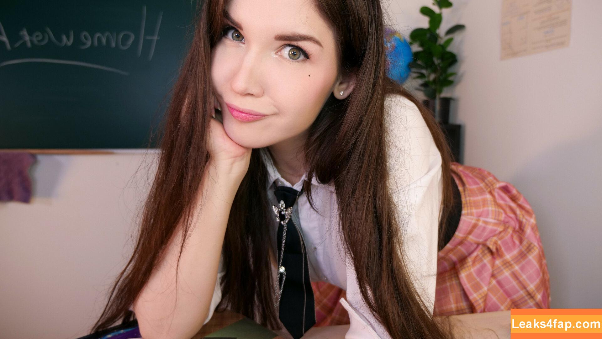 ASMR KittyKlaw / Angelina Lin / KittyKlaw / asmr.kittyklaw leaked photo photo #1137