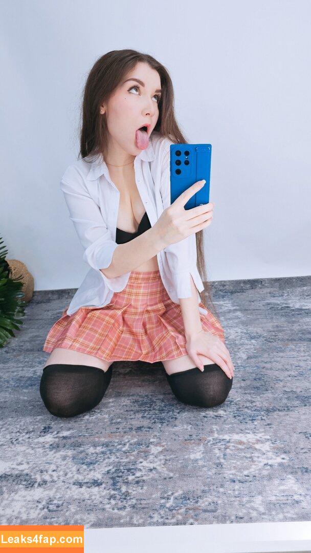 ASMR KittyKlaw / Angelina Lin / KittyKlaw / asmr.kittyklaw leaked photo photo #1144