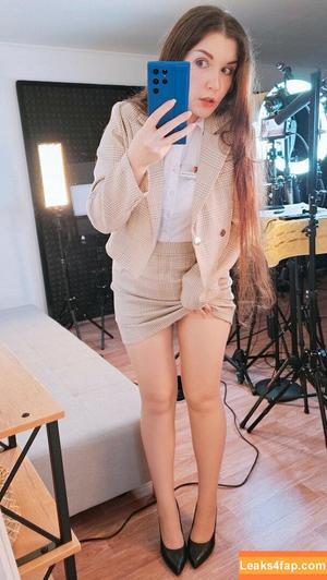 ASMR KittyKlaw фото #1016