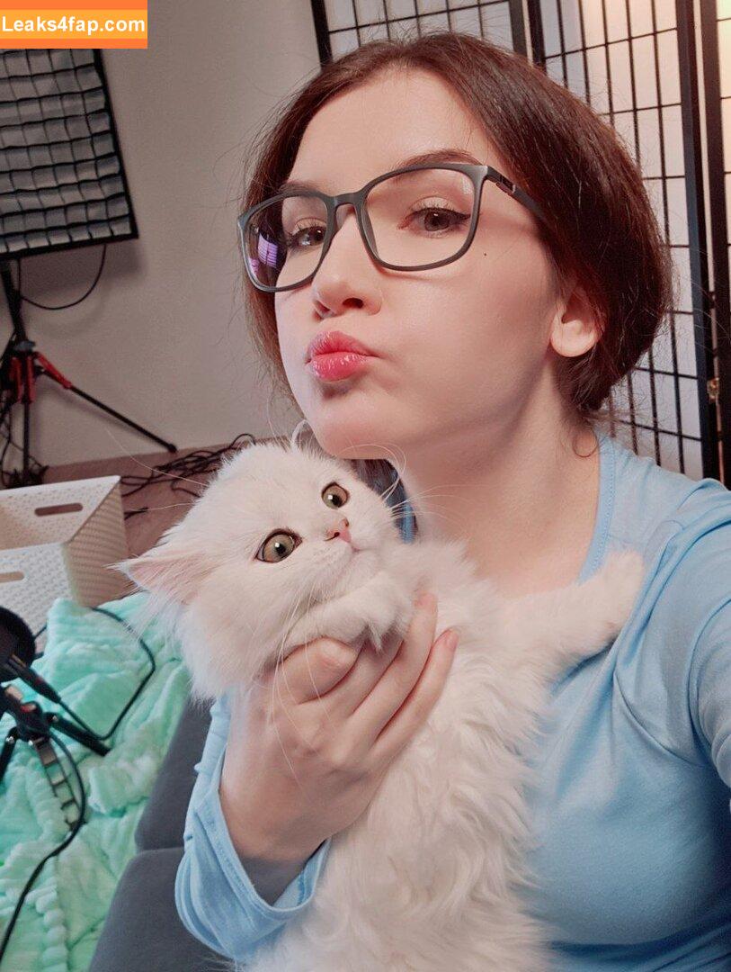 ASMR KittyKlaw / Angelina Lin / KittyKlaw / asmr.kittyklaw leaked photo photo #2083