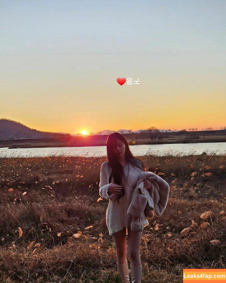 asmr_nara / Nara 나라 leaked photo photo #0035