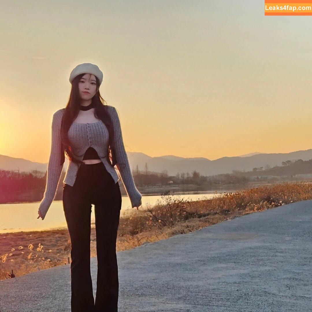 asmr_nara / Nara 나라 leaked photo photo #0036
