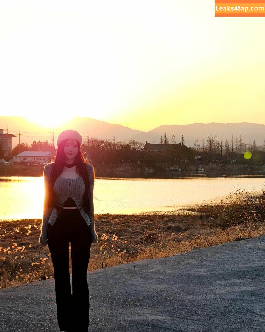 asmr_nara / Nara 나라 leaked photo photo #0038